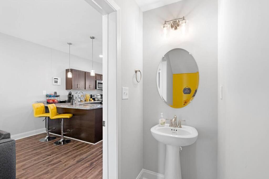 Make Lemonade In Luxury W King Bed And Free Parking Plus 40 Minutes To Nashville Clarksville Exterior foto