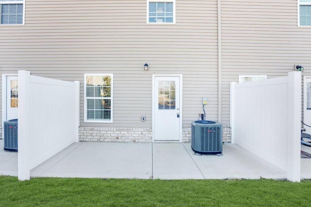 Make Lemonade In Luxury W King Bed And Free Parking Plus 40 Minutes To Nashville Clarksville Exterior foto